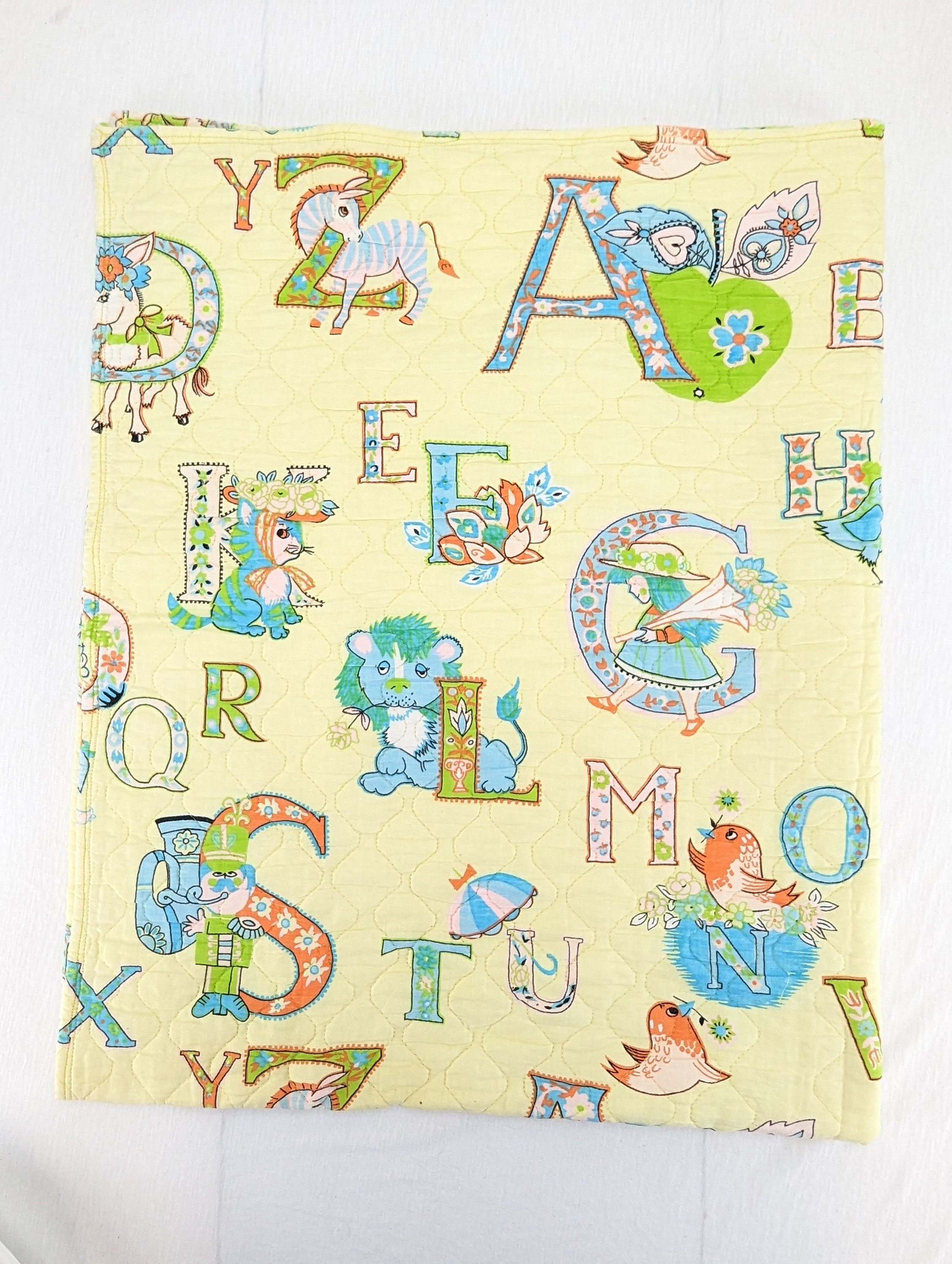 Vintage Baby Blanket Yellow Alphabet Theme Retro Kitsch Nursery 39  display picture 1