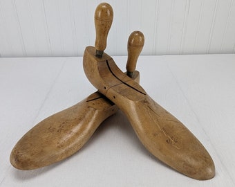 Vintage Wooden Shoe Form 1 Pair Men's 9.5 by OAM Co with Handles Decor Primitive
