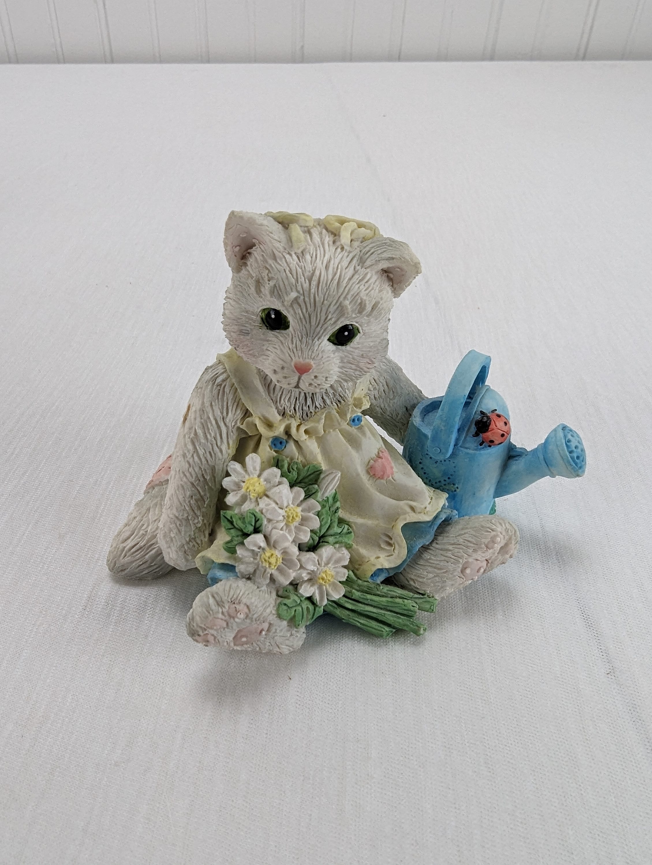 Enesco Calico Kittens Planting the Seeds of Friendship Figurine