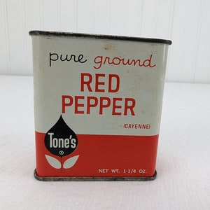Vintage Tone&#39;s Spice Tin Pure Ground Red Pepper Cayenne 1.25oz Swivel Top Retro