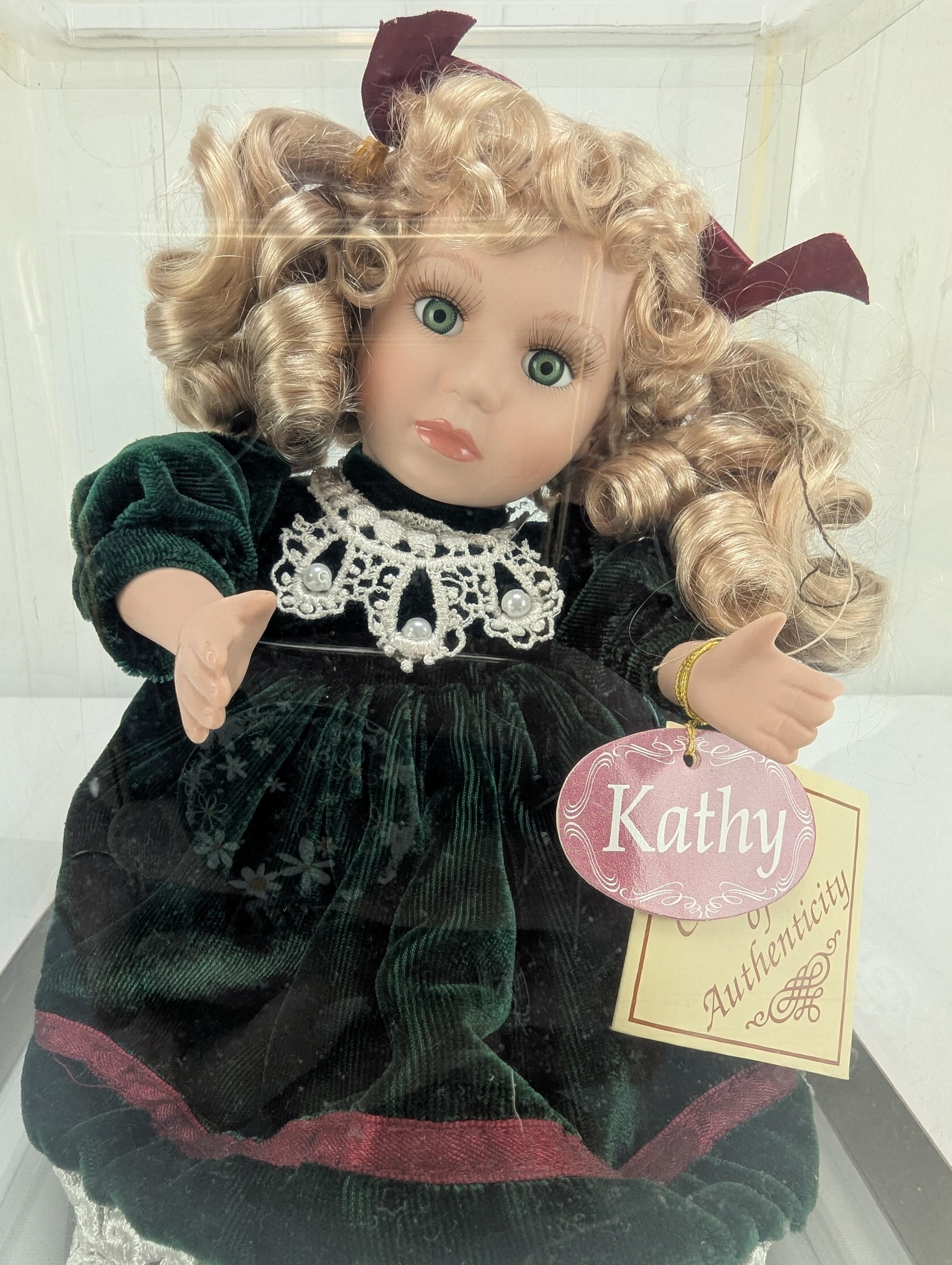 Vintage Porcelain Wind up Musical Doll Kathy Waltz of the Flowers
