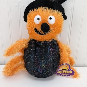 Vintage Kellytoy Halloween Spider Witch Plush 12" Stuffed Animal 2003 Kuddle Me