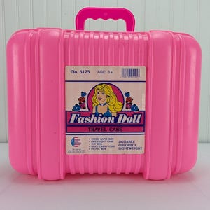 Vintage Fashion Doll Travel Case Pink American Plastic Toys No 5125 Durable