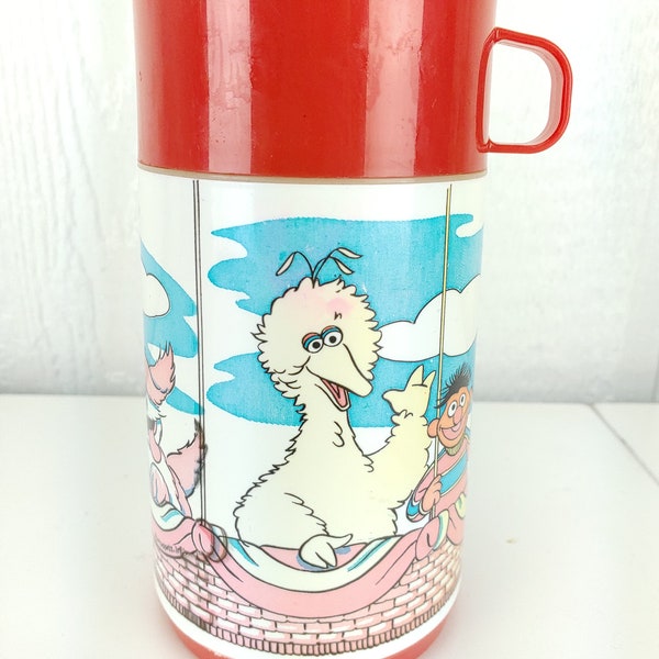 Vintage Aladdin Sesame Street Thermos 1980's Big Bird Muppets Hot Air Balloon