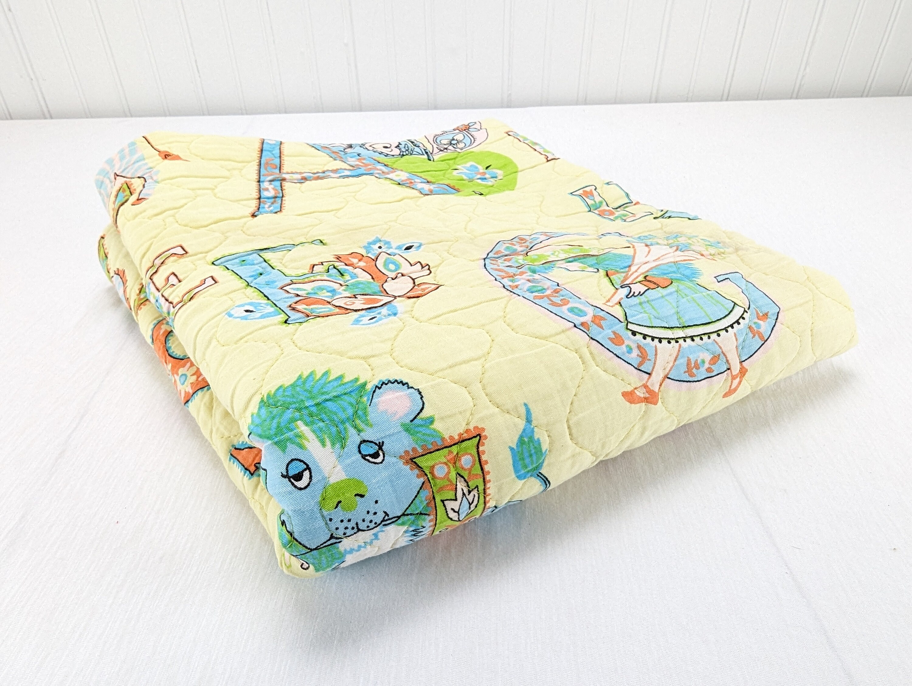 Vintage Baby Blanket Yellow Alphabet Theme Retro Kitsch Nursery 39  display picture 1
