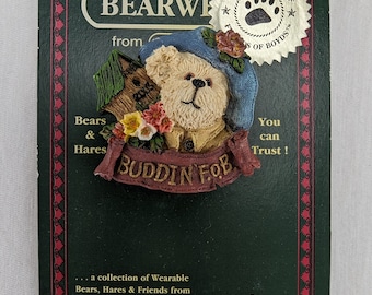 Boyds Bears & Friends Bearwear Lapel Pin Brooch Buddin FOB 2003 Vintage