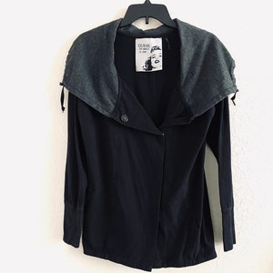 Guess Y2K Vintage Black Rolled Collar Snap Closure Jacket Size Large