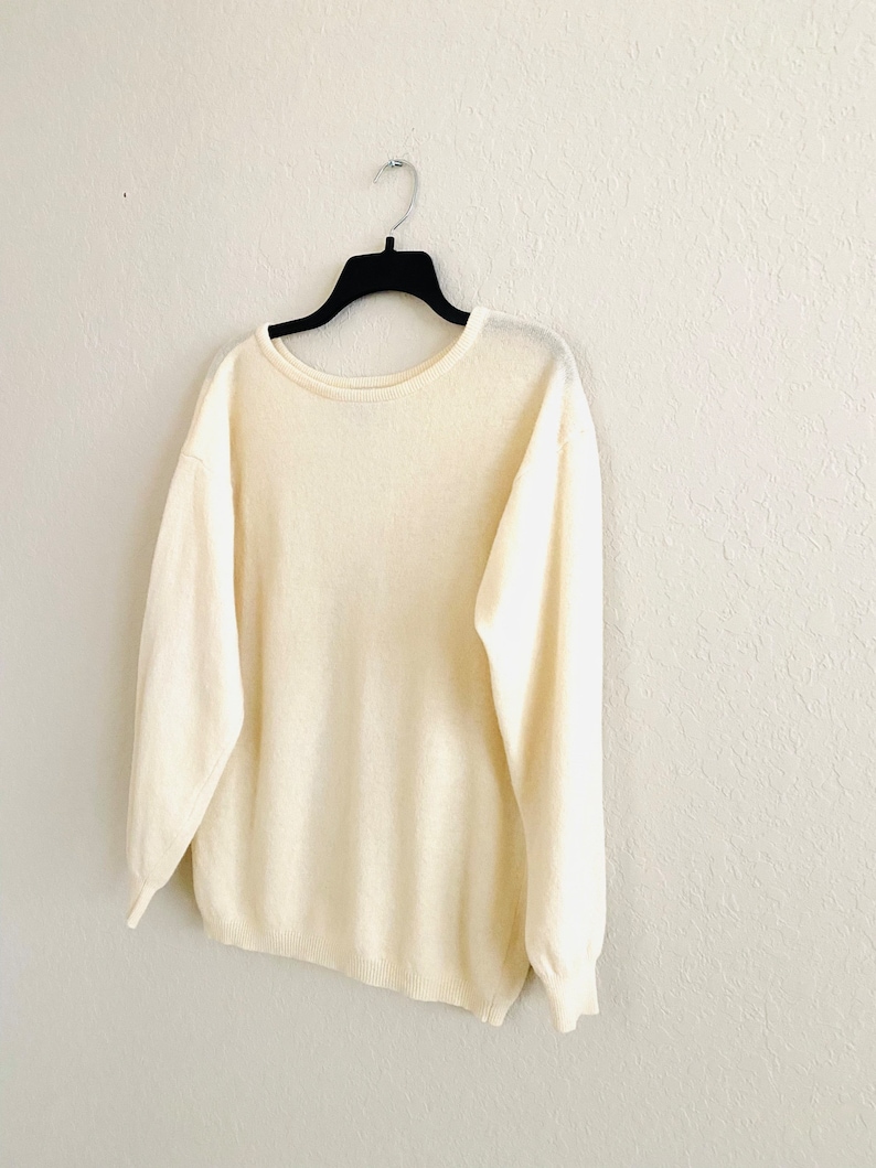 80s Vintage Clifford & Wills Ivory Lambswool Pullover Sweater image 3