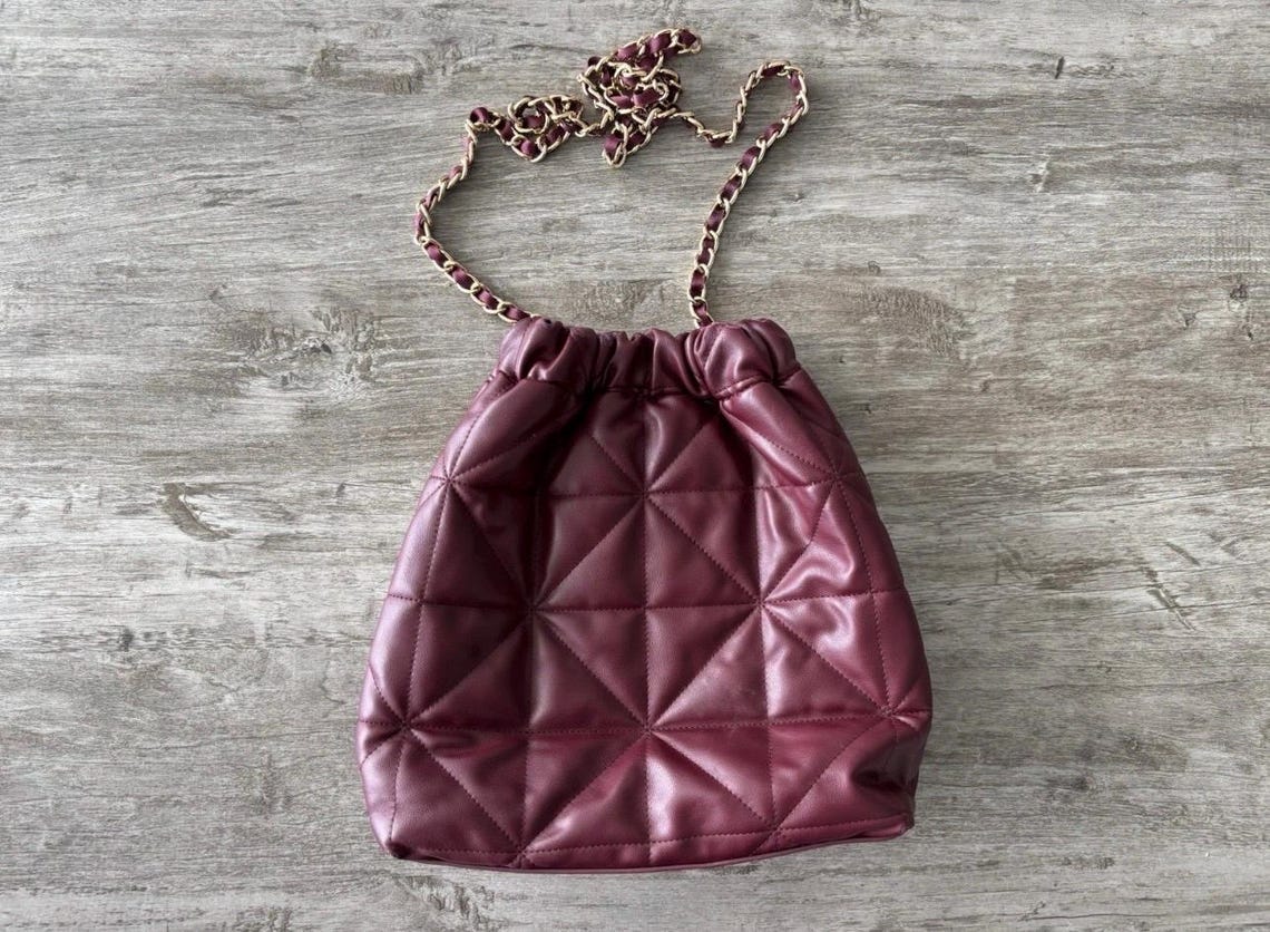 Womens Bucket Bag Burgundy Gold Chain Strap Quilted Shoulder Crossbody Bag 90s, foto 1 di 5