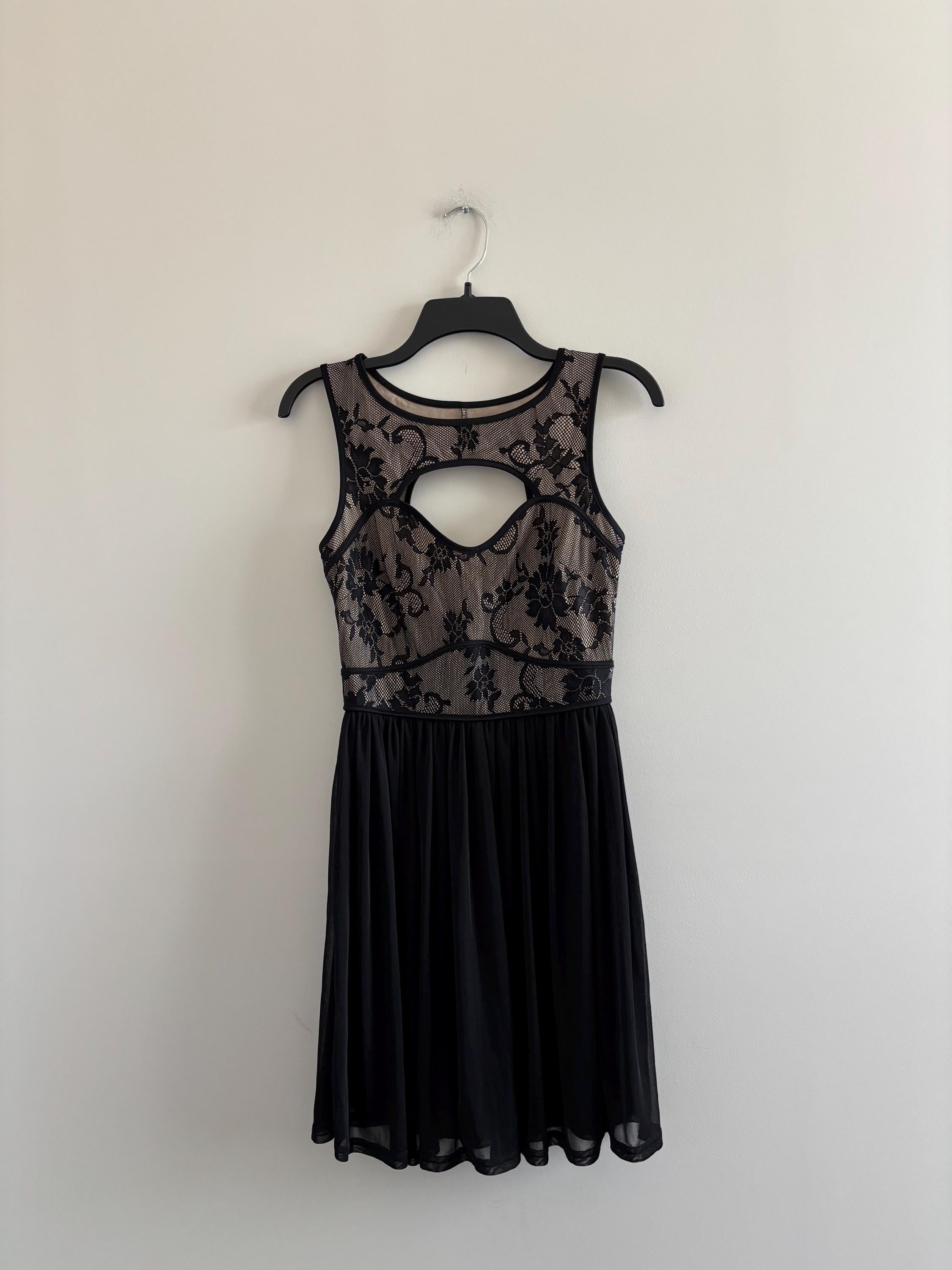 lace top chiffon skirt wedding dress V-neck Lace Top A-line Chiffon Skirt Wedding Dresses – Berryera