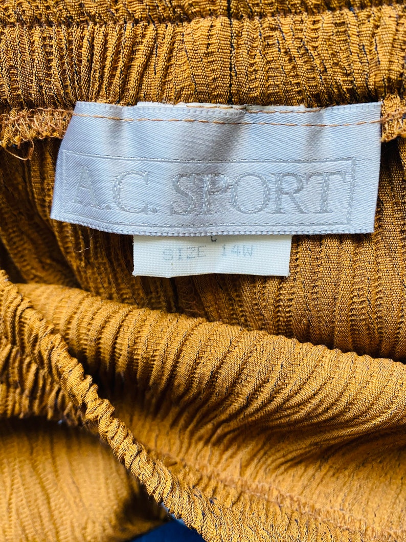 Sport VTG Tan Crinkle Peasant Skirt 80s Vintage Camel Tan Long Skirt 80s A.C