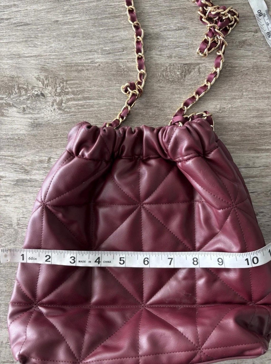 Womens Bucket Bag Burgundy Gold Chain Strap Quilted Shoulder Crossbody Bag 90s, foto 4 di 5