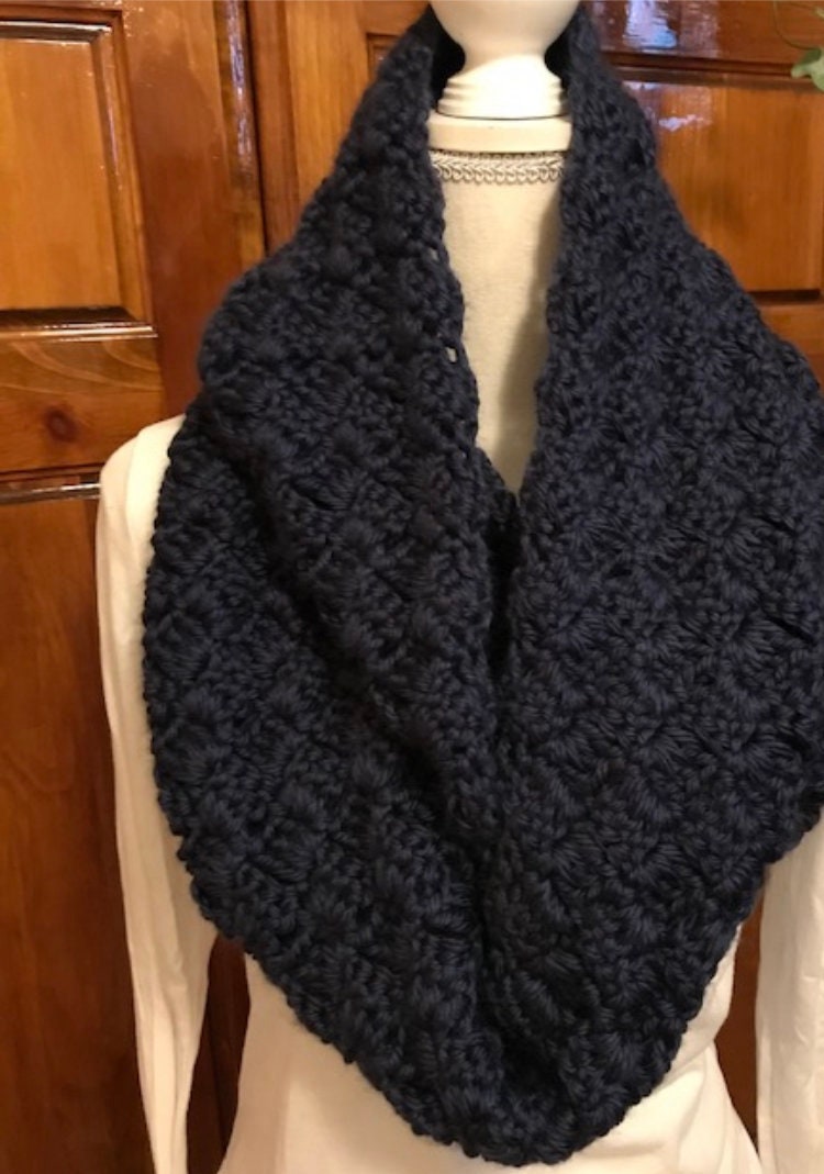 Crochet Infinity Scarf Navy Blue - Etsy