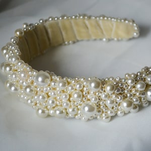 Ivory pearl headband, Cream color pearl headband, Bridal headpiece, Hand Beaded hair tiara, Wedding hair accessory, Wedding Prom headpiece