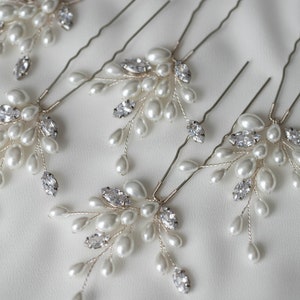 Pearls hair pins set of 5, Bridal white hair pins, Wedding crystal headpiece, Pearl Crystal hair accessory, Floral design, Silver hair pins