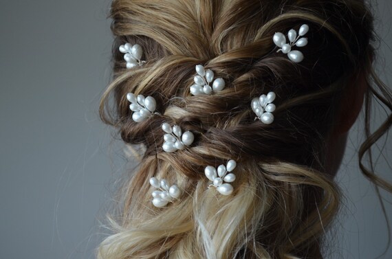 white hair pins
