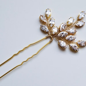 Bridal crystal hair pins, Crystal wedding hair pins, Wedding zircon crystal headpiece, Crystal gold hair accessories, Floral design