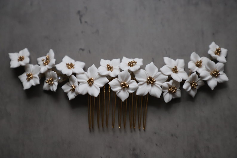 White flower hair comb, Wedding floral headpiece, Bridal gold headpiece, Bridesmaids prom hair accessories image 7