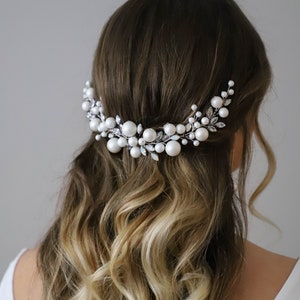 Pearls white hair vine, Opal crystal Bridal hair wreath, Pearl Wedding headpiece, Silver opal Crystal hair accessories, Floral design