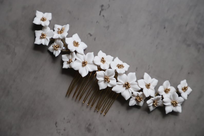 White flower hair comb, Wedding floral headpiece, Bridal gold headpiece, Bridesmaids prom hair accessories image 5