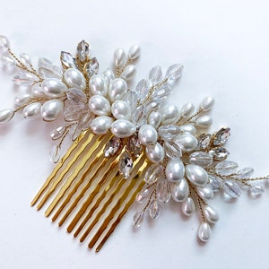 Ivory Bridal hair comb, Pearl Crystal headpiece, Wedding pearl hair comb, clear crystal hair accessory