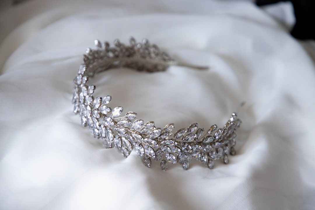 Crystal Hair Tiara, Crystal Silver Wedding Headband, Bridal  display picture 2