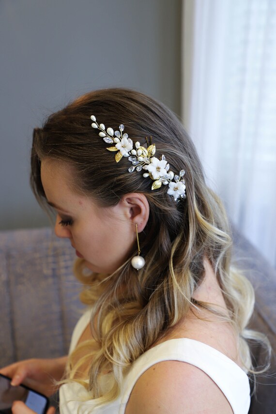 Wedding Flower Hair Vine, Bridal White Headpiece, Crystal  display picture 3
