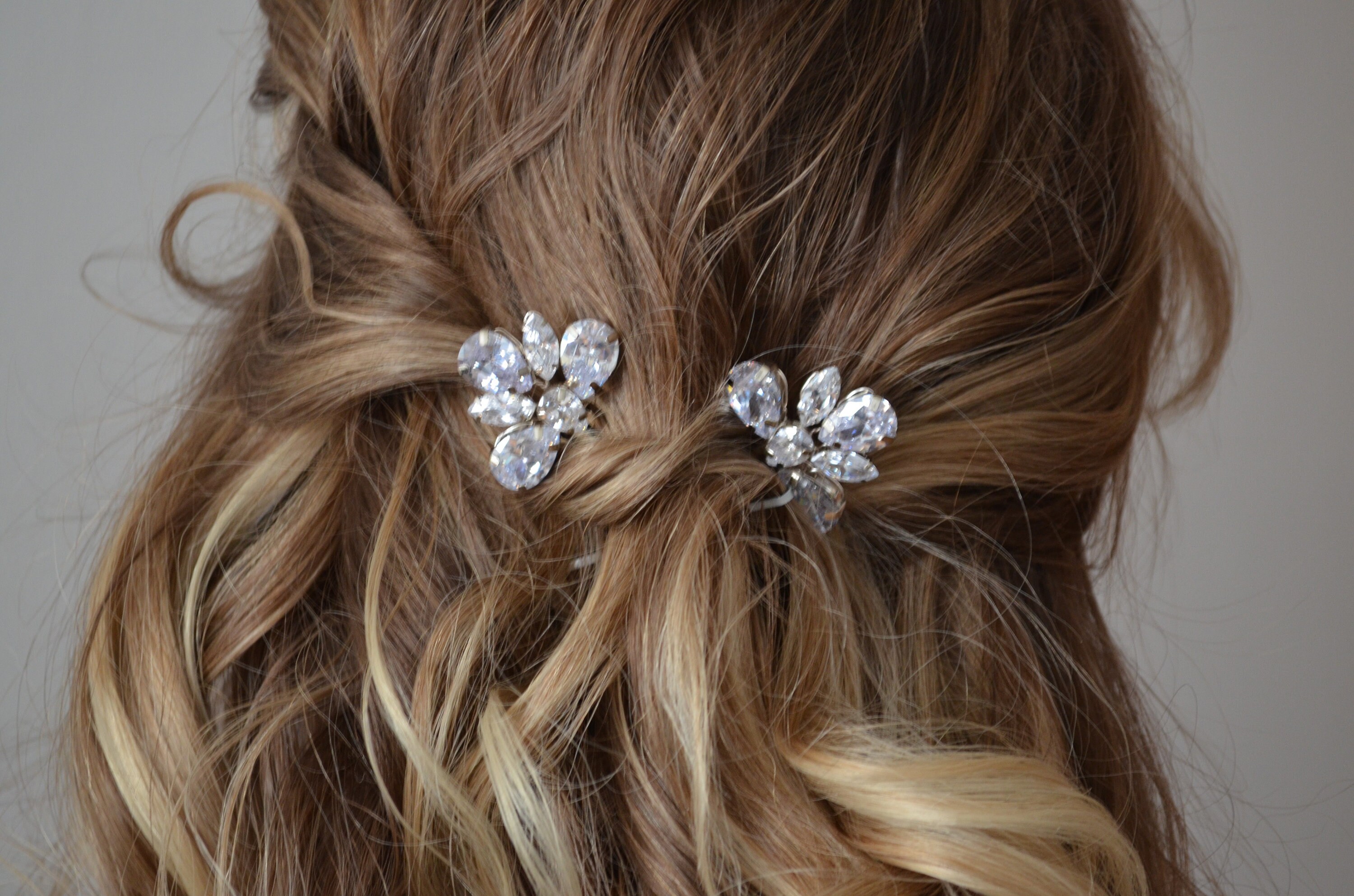 LÕPUMÜÜK! Ettika Black & Clear Crystal Rectangle Hair Barrettes