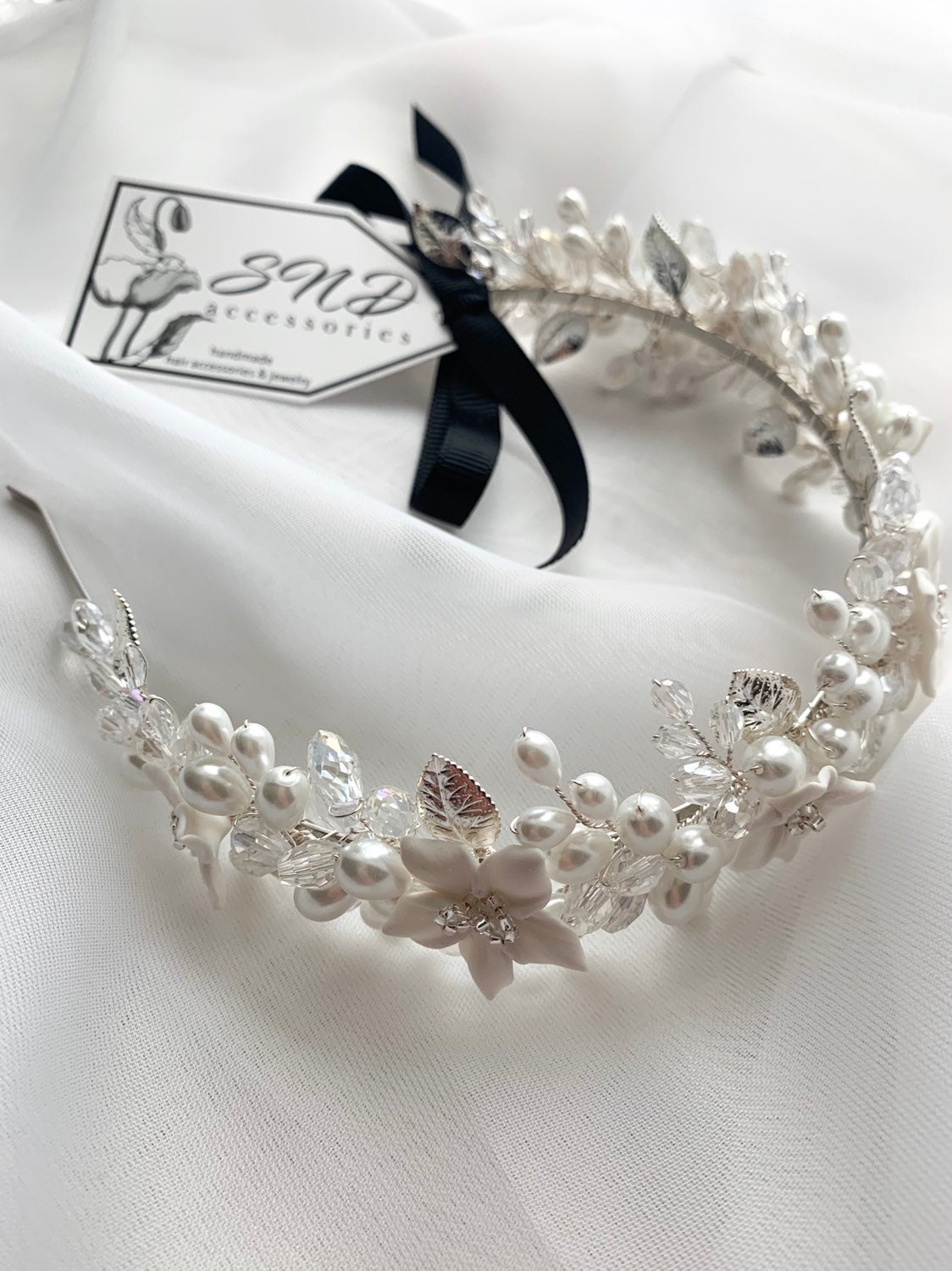 NWT Silver Floral/Freshwater Pearl Tiara Bridal Tiara with Sculpted Flowers, Matte Silver Leaves  main image 2