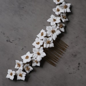 White flower hair comb, Wedding floral headpiece, Bridal gold headpiece, Bridesmaids prom hair accessories image 9