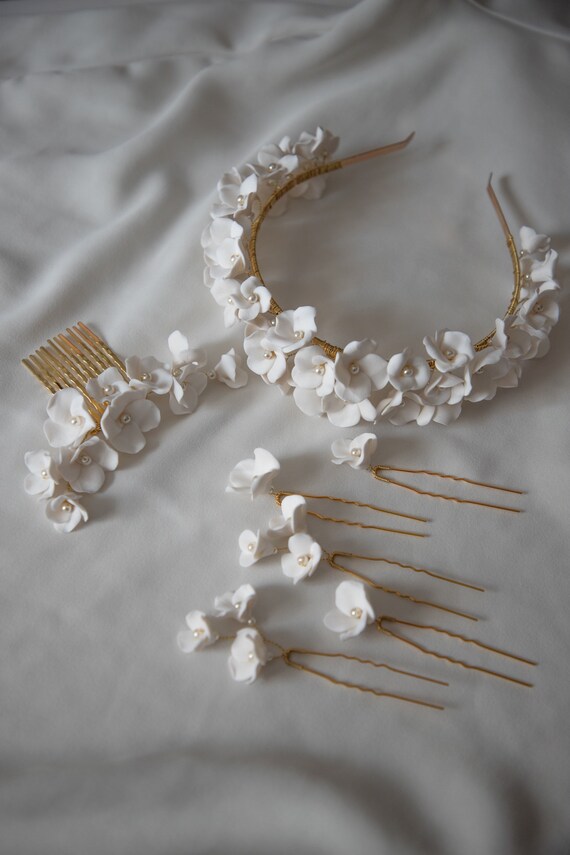 NWT Delicate White Floral Pearl bridal wedding Hair Accessory 5 piece Set il_fullxfull.2502913308_mz77.jpg main image 4
