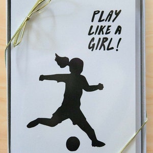 Silhueta de MENINA DE FUTEBOL - Conjunto de caixa com 12 cartões comemorativos - Temático esportivo - Cartões comemorativos de atleta feminina - Para equipe - Para treinadores - Em branco dentro