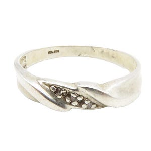 925 Sterling Silver Vintage Shiny Genuine Diamonds Band Ring Sz 7 RG13321