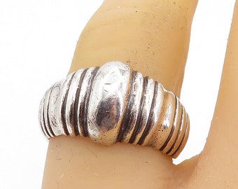 925 Sterling Silver - Shiny Fluted Tapered Dome Style Band Ring Sz 7 - RG8397