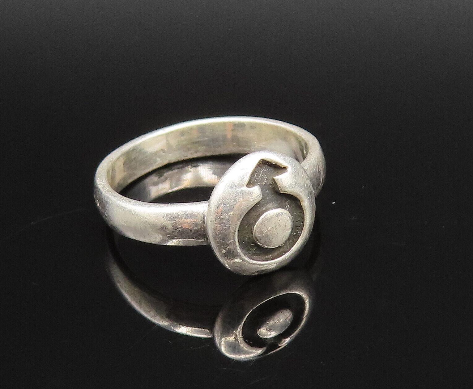 925 Sterling Silver Vintage Carved Circled Arrow Symbol Ring