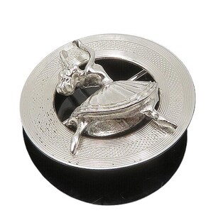 925 Sterling Silver Vintage Shiny Ballet Dancer Round Brooch Pin BP7721