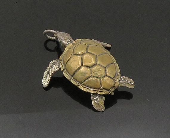 Silver tone sea turtle - Gem