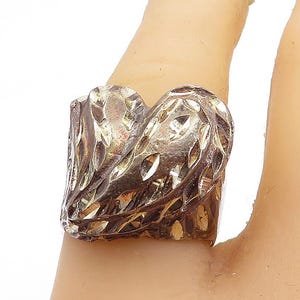 925 Silver Vintage Diamond Cut Detail Love Heart Cocktail Ring Sz 7.5 RG6446