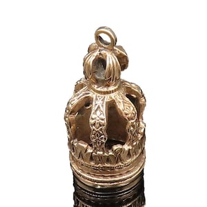 10K GOLD Vintage Beautiful King Or Queen Royal Crown Pendant GP528