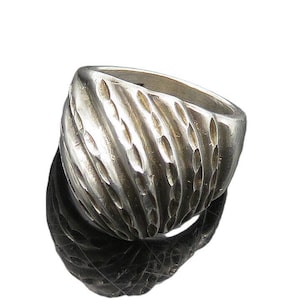 925 Sterling Silver Vintage Diamond Cut Fluted Dome Band Ring Sz 6 RG19537