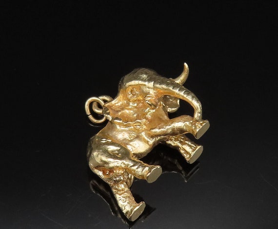 10K GOLD - Vintage Heavy Sculpted Walking Elephan… - image 3