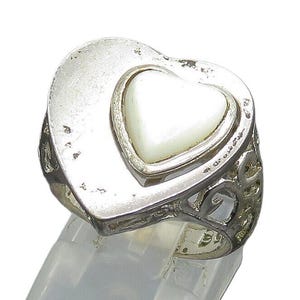925 Sterling Silver Vintage Mother Of Pearl Heart Cocktail Ring Sz 7 RG19939