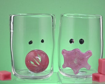 Bubblegum cups