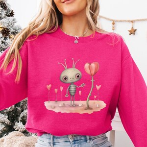 Alien love Watercolor Sweatshirt Alien Lover Gift Alien heart sweatshirt Alien Valentine&#39;s Day sweatshirt UFO Valentine shirt Cosmic Lover