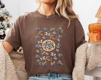 Blueberry Pizza Graphic T-Shirt: Cottagecore Garden Tee