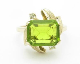 LIV 14k Yellow Gold Vintage Design Diamond & Green Peridot Emerald Cut Stone Ring Gift