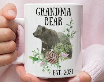 Grandma Bear Mug, Grandma Gift, Grandmother Coffee Mug, Pregnancy Announcement Mom Gift, New Grandma, 2021 Pregnancy Reveal Gift