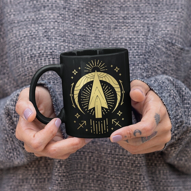 Skyttenmugg Stjärnteckengåvor Astrologimugg Skyttengåvor Horoskop Födelsedag Skytten Födelsedag November December Mugg Svart Guldmugg bild 1