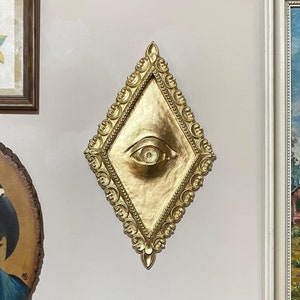 Diamond Eye Sculpture Gold Wall Art, Eclectic Wall Hanging Anthropomorphizing Home Decor, Spiritual Witchy Weird Decorative Occult Oddity