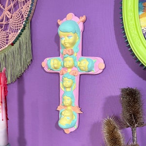 Pop Surreal Doll Cross Decor / Cute Cult Religious Weird Stuff / Halloween Kitch Witchy Baby Doll Goth Art / Low Brow Holy Crucifix
